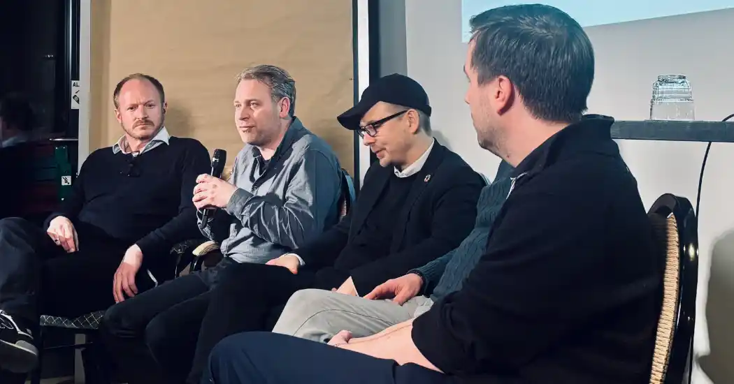 Die Expert:innen sind sich einig: Ein wachsender Anteil erneuerbarer Energien erfordert intelligente Netzintegration, Flexibilität und dezentrale Speicherlösungen – in Gebäuden, Quartieren, Gewerbe und Industrie.
