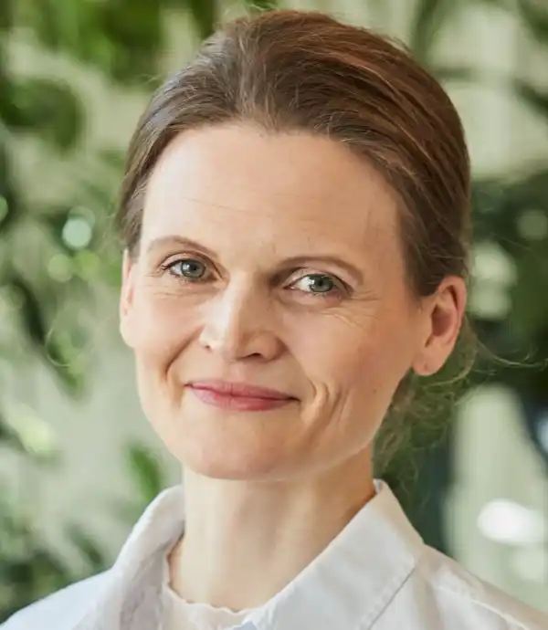  Dr. Sarah Debor, Geschäftsbereichsleiterin für Urbanes Wohnen und Gewerbe bei naturstrom